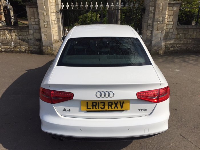Audi A4 1.8T FSI 170 S Line 4dr Black Edition Saloon Petrol White
