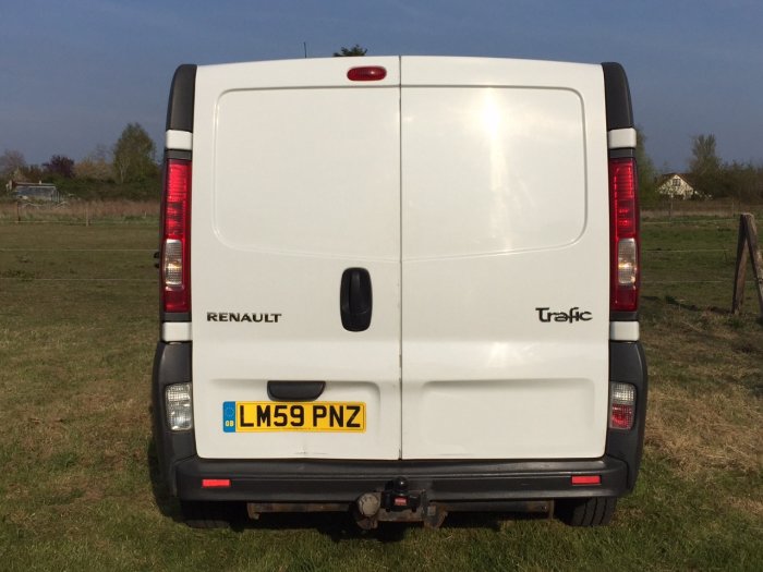 Renault Trafic 2.0 SL27dCi 115 Van Panel Van Diesel White