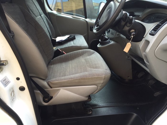 Renault Trafic 2.0 SL27dCi 115 Van Panel Van Diesel White