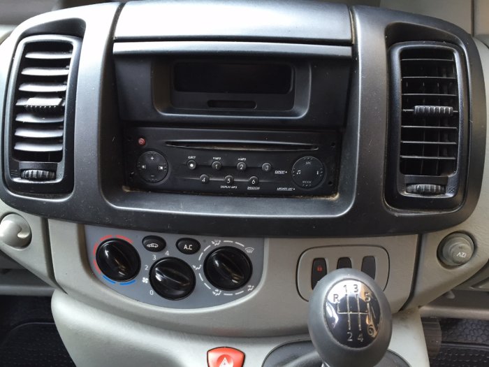 Renault Trafic 2.0 SL27dCi 115 Van Panel Van Diesel White