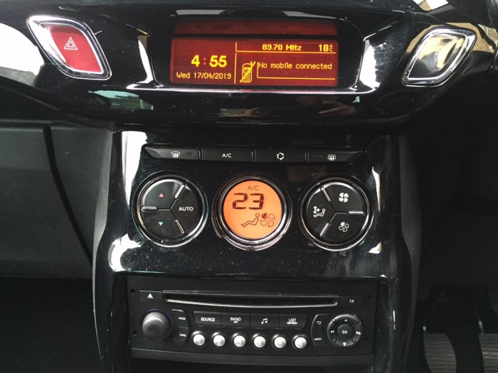 Citroen DS3 1.2 PureTech DStyle Plus 3dr Hatchback Petrol Red