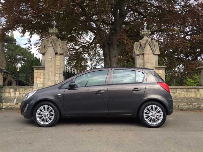 Vauxhall Corsa 1.2 SE 5dr Hatchback Petrol Grey