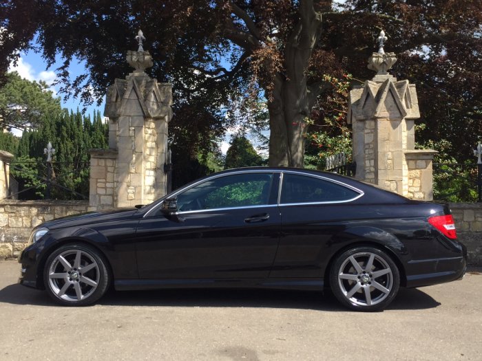 Mercedes-Benz C Class 2.1 C250 CDI BlueEFFICIENCY AMG Sport 2dr Auto Coupe Diesel Black