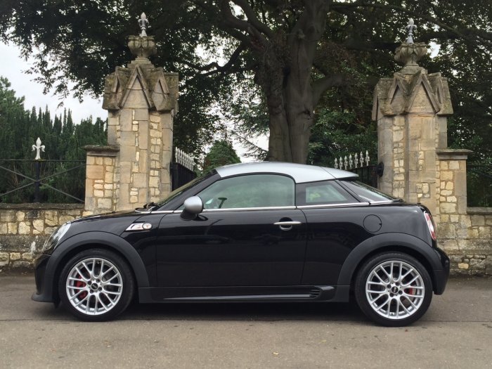 Mini Coupe 1.6 Cooper S 3dr Coupe Petrol Black
