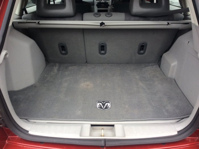 Dodge Caliber 1.8 SE 5dr Hatchback Petrol Red