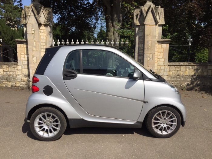 Smart Fortwo Coupe 1.0 Passion mhd 2dr Auto Coupe Petrol Silver