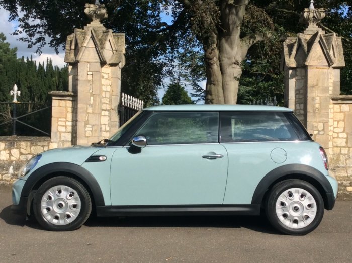 Mini Hatchback 1.6 One 3dr Hatchback Petrol Blue