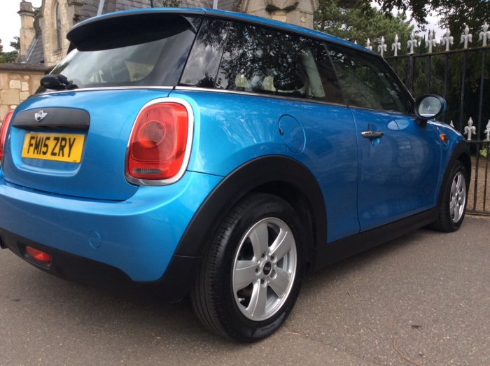 Mini Hatchback 1.2 One 3dr pepper media Hatchback Petrol Blue