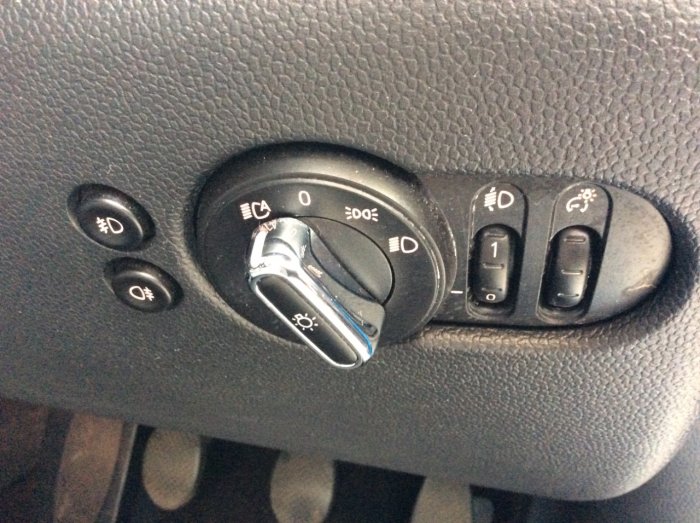 Mini Hatchback 1.2 One 3dr pepper media Hatchback Petrol Blue