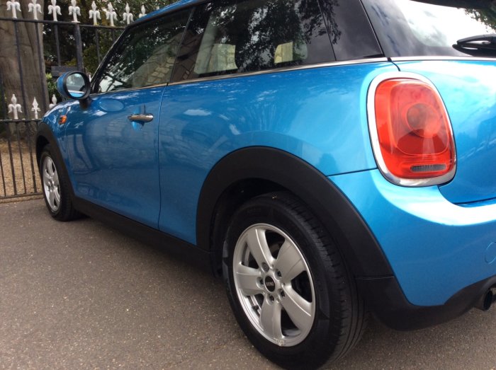 Mini Hatchback 1.2 One 3dr pepper media Hatchback Petrol Blue