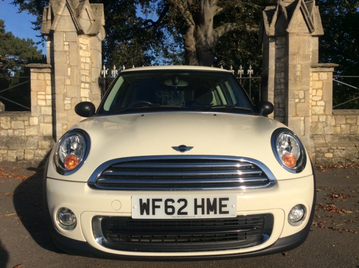 Mini Hatchback 1.6 One 3dr Hatchback Petrol White