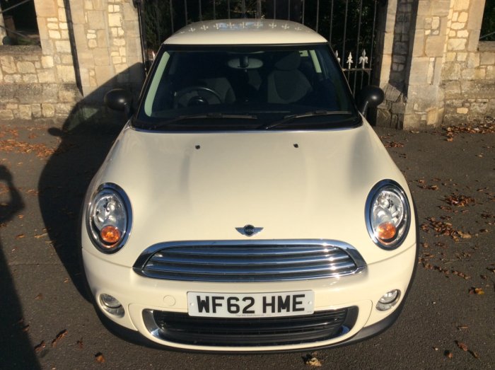 Mini Hatchback 1.6 One 3dr Hatchback Petrol White