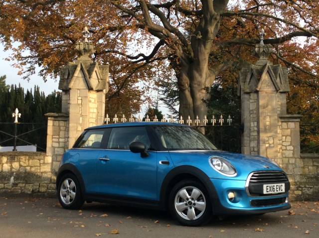 Mini Hatchback 1.5 One D 3dr Hatchback Diesel Blue