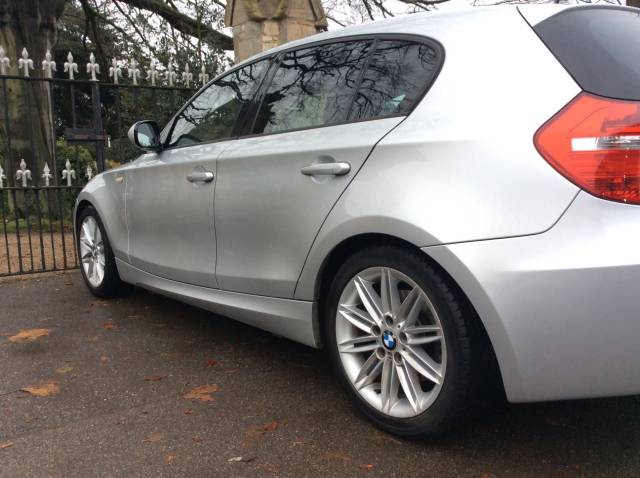 2010 BMW 1 Series 2.0 118d M Sport 5dr