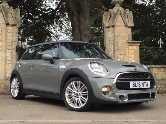 Mini Hatchback 2.0 Cooper S D 3dr Hatchback Diesel Grey