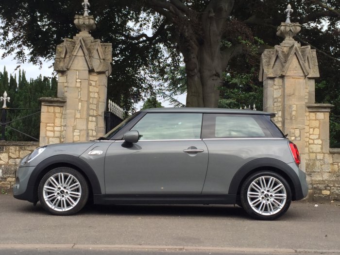 Mini Hatchback 2.0 Cooper S D 3dr Hatchback Diesel Grey