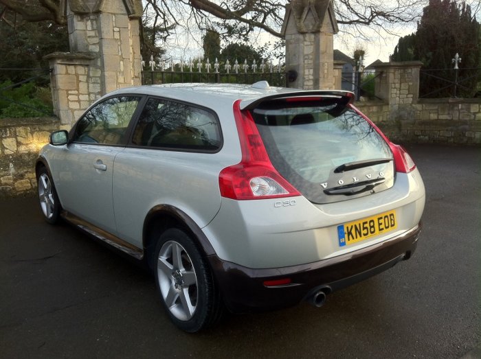 Volvo C30 1.6 R DESIGN Sport 3dr Hatchback Petrol White
