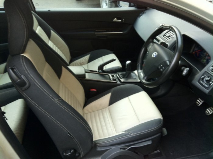 Volvo C30 1.6 R DESIGN Sport 3dr Hatchback Petrol White
